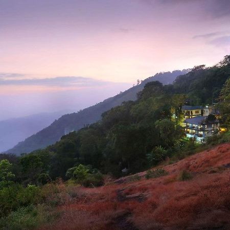 Eagle Mountain Munnar Acomodação com café da manhã Exterior foto